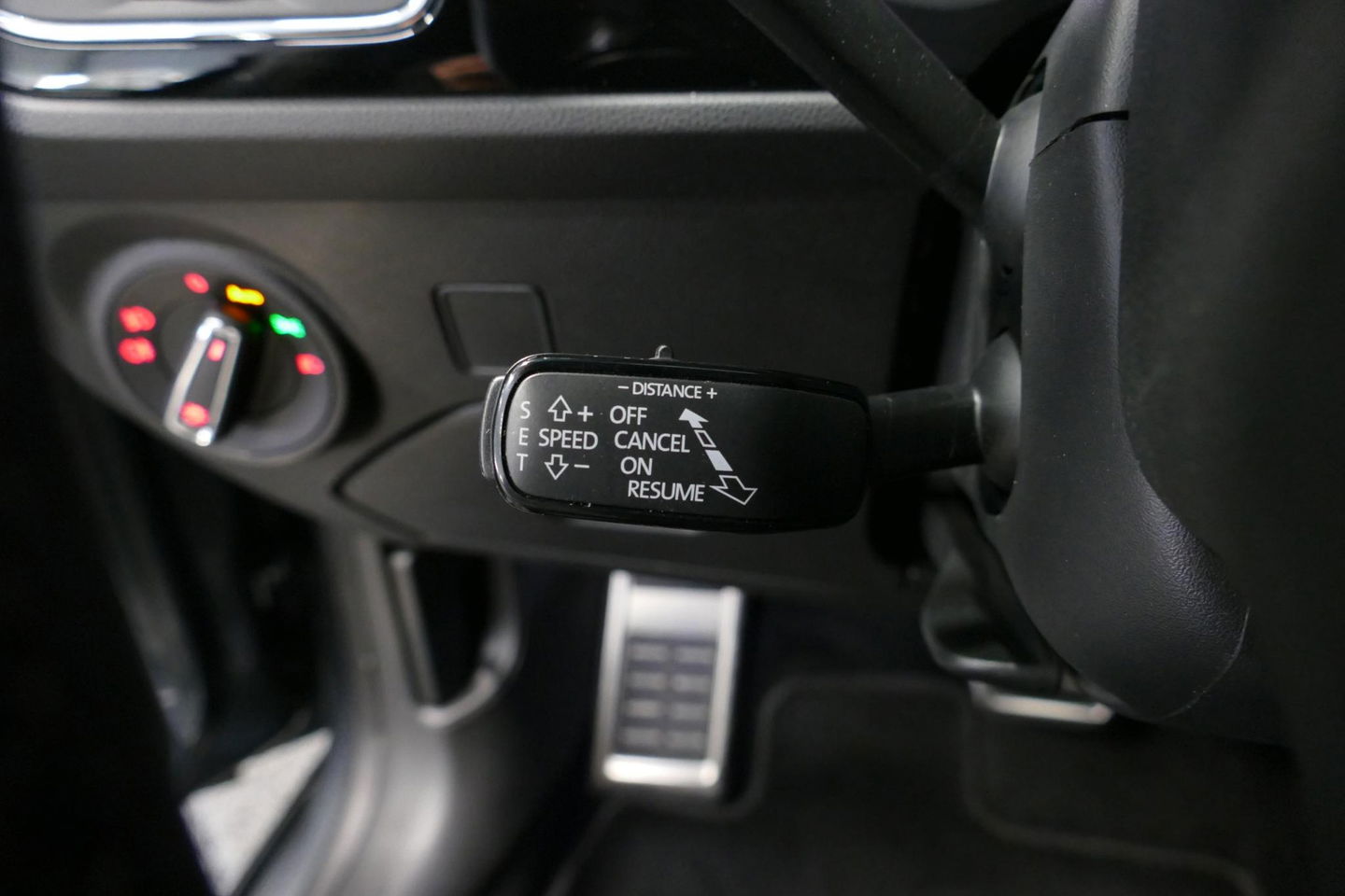 SEAT Leon ST 2.0 TSI 4DRIVE CUPRA / ABT Tuning / JE Design uitlaatsysteem / Brembo /  Performance Pack / Stoelverwarming / Apple Carplay - Android Auto / BEATS Audio Systeem / Achteruitrijcamera / 19'' LMV / Sfeerverlichting / DCC (Adaptive onderstel) / Cruise Cont