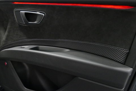 SEAT Leon ST 2.0 TSI 4DRIVE CUPRA / ABT Tuning / JE Design uitlaatsysteem / Brembo /  Performance Pack / Stoelverwarming / Apple Carplay - Android Auto / BEATS Audio Systeem / Achteruitrijcamera / 19'' LMV / Sfeerverlichting / DCC (Adaptive onderstel) / Cruise Cont