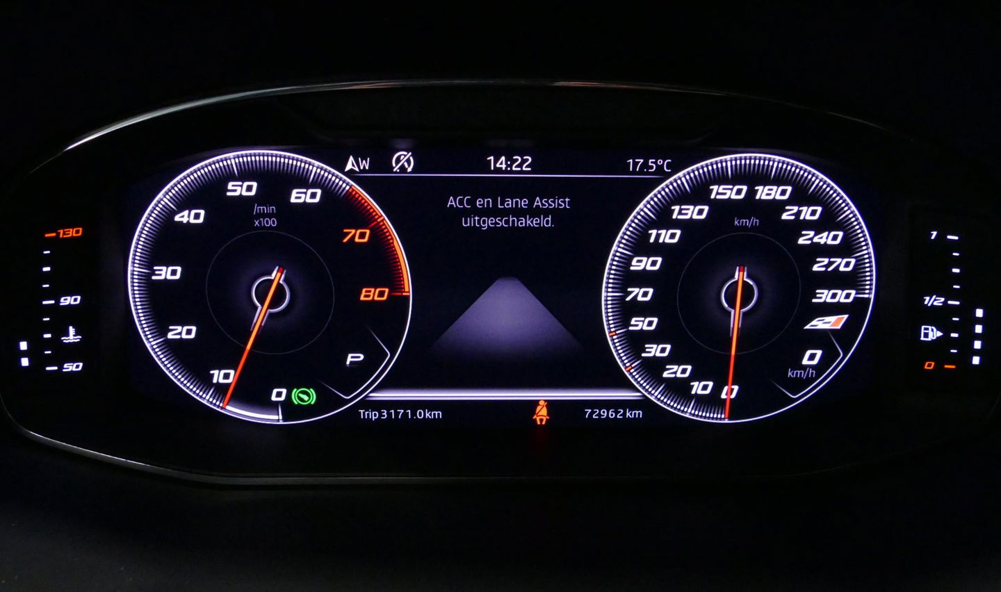 SEAT Leon ST 2.0 TSI 4DRIVE CUPRA / ABT Tuning / JE Design uitlaatsysteem / Brembo /  Performance Pack / Stoelverwarming / Apple Carplay - Android Auto / BEATS Audio Systeem / Achteruitrijcamera / 19'' LMV / Sfeerverlichting / DCC (Adaptive onderstel) / Cruise Cont