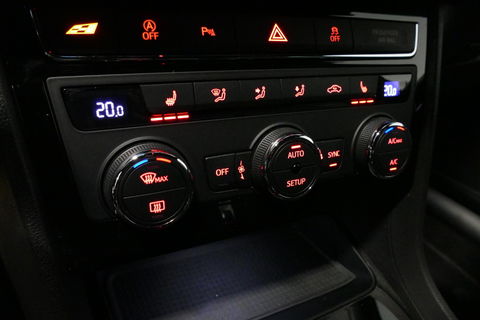 SEAT Leon ST 2.0 TSI 4DRIVE CUPRA / ABT Tuning / JE Design uitlaatsysteem / Brembo /  Performance Pack / Stoelverwarming / Apple Carplay - Android Auto / BEATS Audio Systeem / Achteruitrijcamera / 19'' LMV / Sfeerverlichting / DCC (Adaptive onderstel) / Cruise Cont