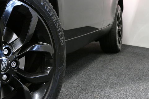 Land Rover Discovery Sport 2.0 Si4 4WD SE Luxury / Panoramadak / Achteruitrijcamera / Elektr. verstelbare voorstoelen / Meridian Surround Sound / Parkeerhulp 360 / Apple Carplay - Andriod Auto / Ambienteverlichting / Cruise Control / Black Optic / Lane Assist / Grootlicht Assistent