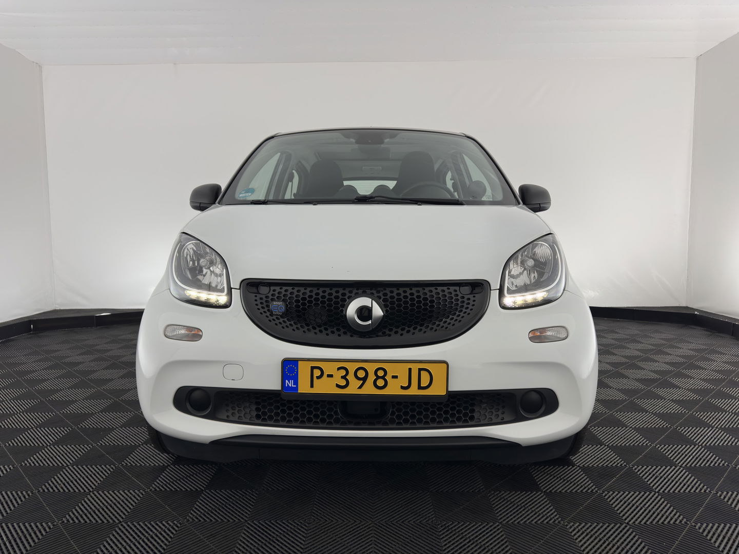 Smart Forfour EQ Comfort 18 kWh {SOH-91%} Aut. *PANO | AIRCO | COMFORT-SEATS | CRUISE | PDC | 15''ALU*