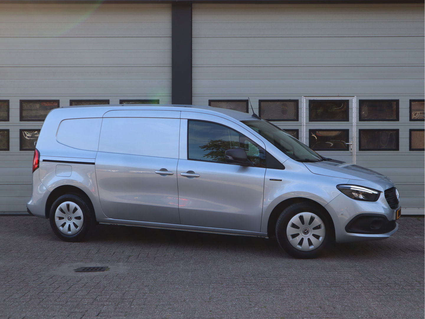 Mercedes-Benz eCitan L2 Lang Pro 51 kWh SOH 98,6 % - AC 22 kWh Laden - Mbux - Trekhaak