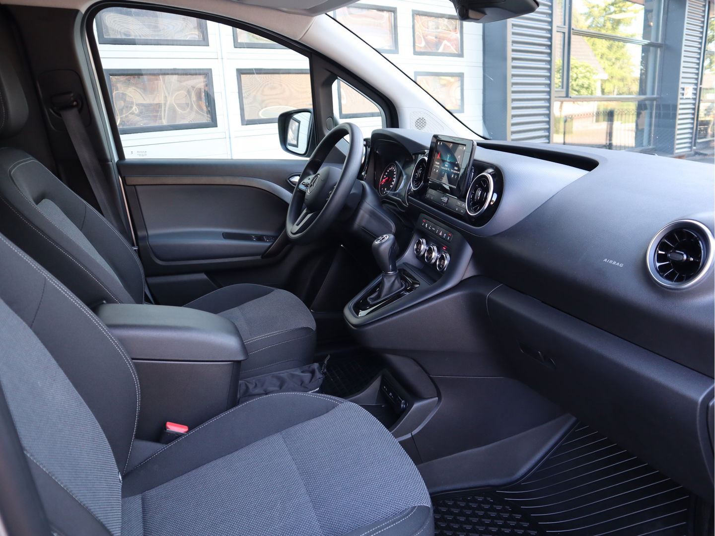 Mercedes-Benz eCitan L2 Lang Pro 51 kWh SoH 98,6 % A.Ruiten - Trekhaak