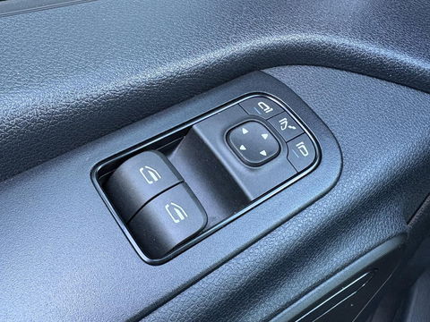 Mercedes-Benz Sprinter 317 L2H2 KOMT ALS DUBBELCABINE | LMV 20" | 3500KG | GROTE MBUX | COMFORTSTOEL MET VERWARMING |