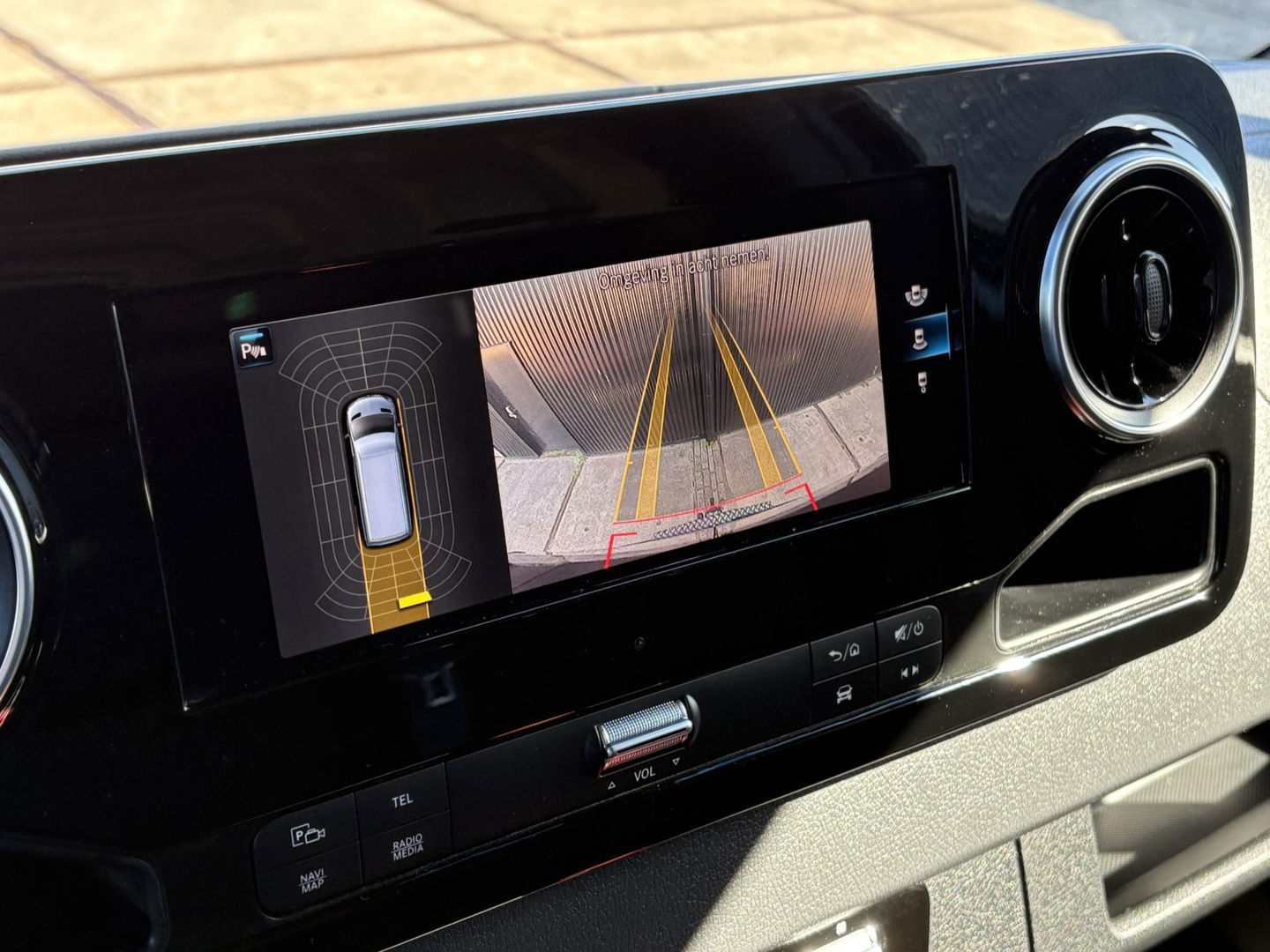 Mercedes-Benz Sprinter 317 L2H2 KOMT ALS DUBBELCABINE | LMV 20" | 3500KG | GROTE MBUX | COMFORTSTOEL MET VERWARMING |