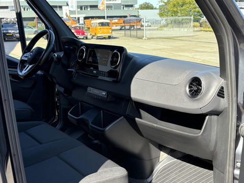 Mercedes-Benz Sprinter 317 L2H2 KOMT ALS DUBBELCABINE | LMV 20" | 3500KG | GROTE MBUX | COMFORTSTOEL MET VERWARMING |