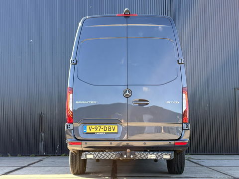Mercedes-Benz Sprinter 317 L2H2 KOMT ALS DUBBELCABINE | LMV 20" | 3500KG | GROTE MBUX | COMFORTSTOEL MET VERWARMING |