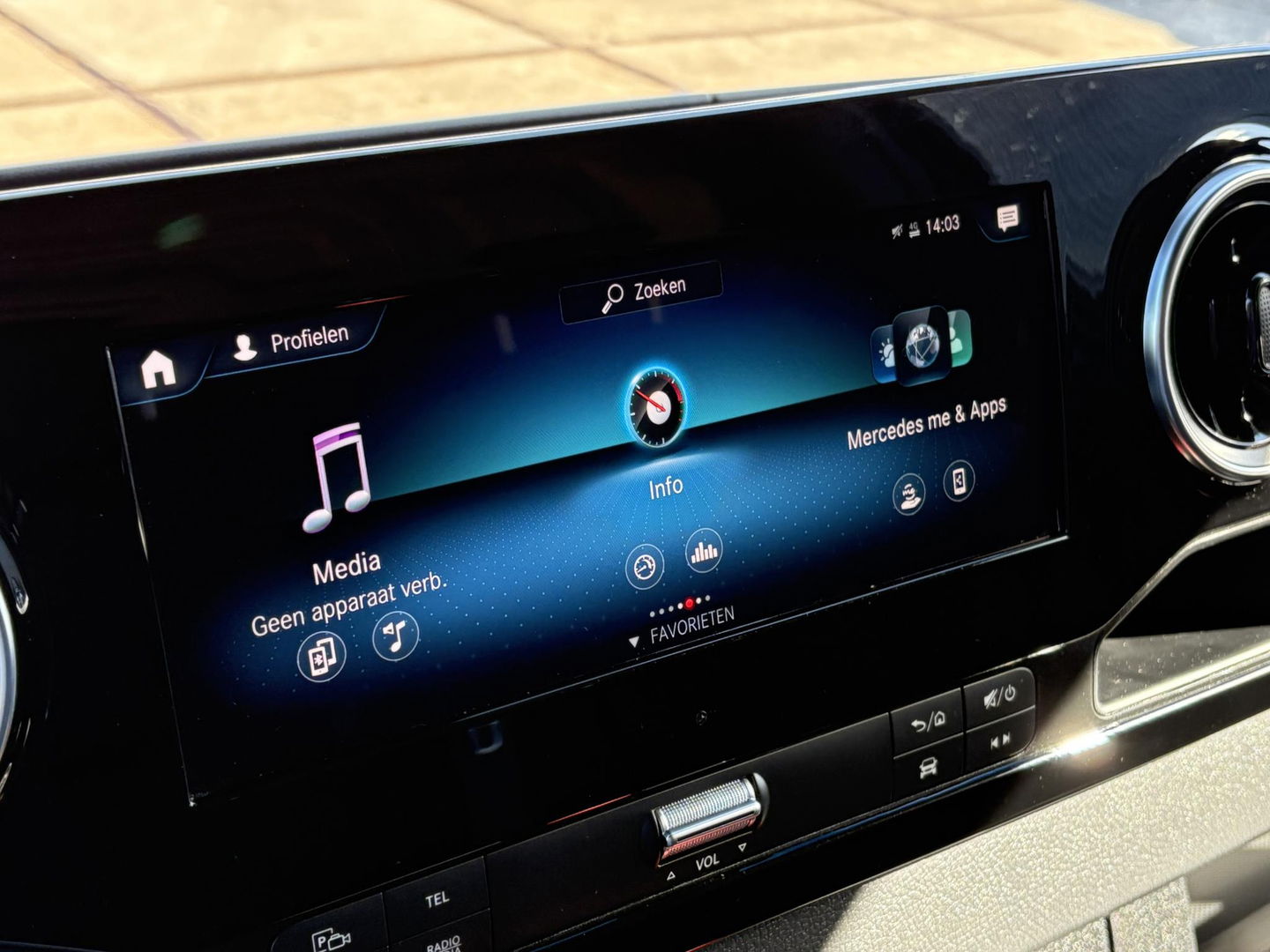 Mercedes-Benz Sprinter 317 L2H2 KOMT ALS DUBBELCABINE | LMV 20" | 3500KG | GROTE MBUX | COMFORTSTOEL MET VERWARMING |