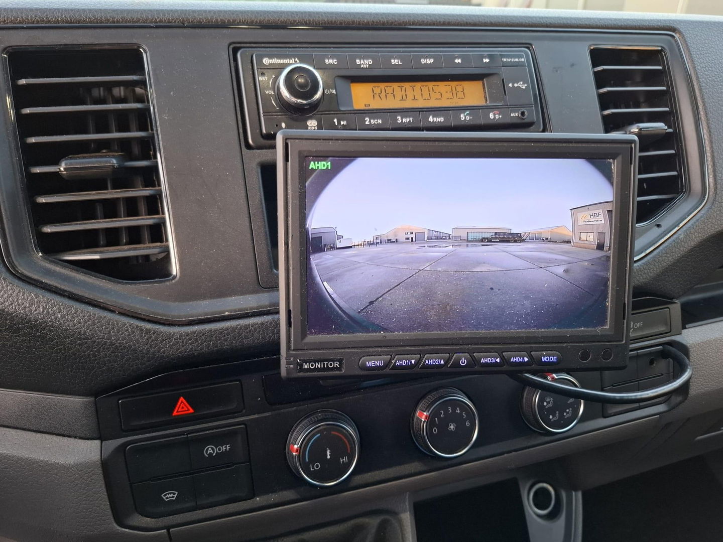 Volkswagen Crafter 35 2.0 TDI L4H3 BAKWAGEN MET DEUREN / EURO 6 / N.A.P / DEALER ONDERHOUDEN