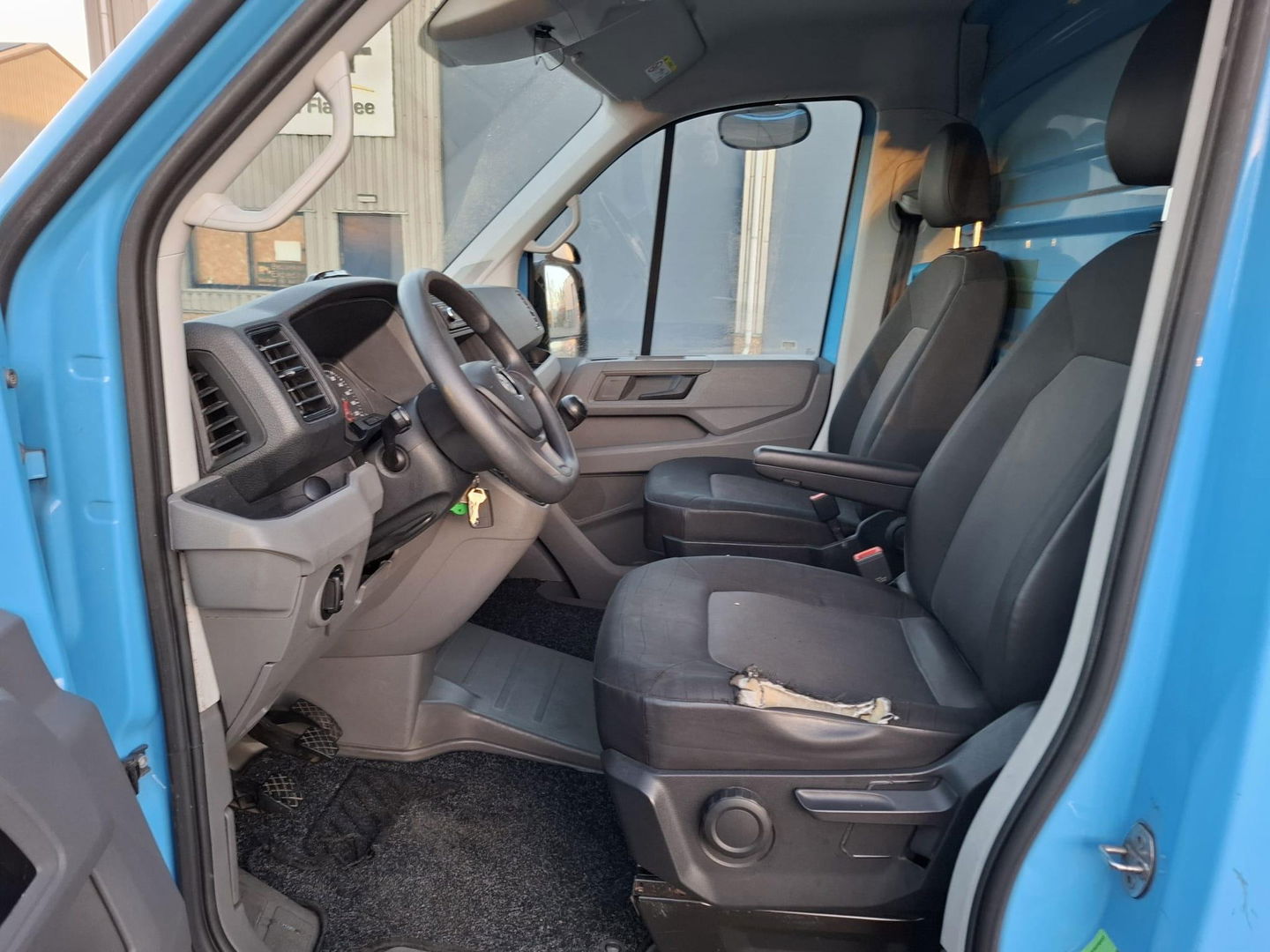 Volkswagen Crafter 35 2.0 TDI L4H3 BAKWAGEN MET DEUREN / EURO 6 / N.A.P / DEALER ONDERHOUDEN