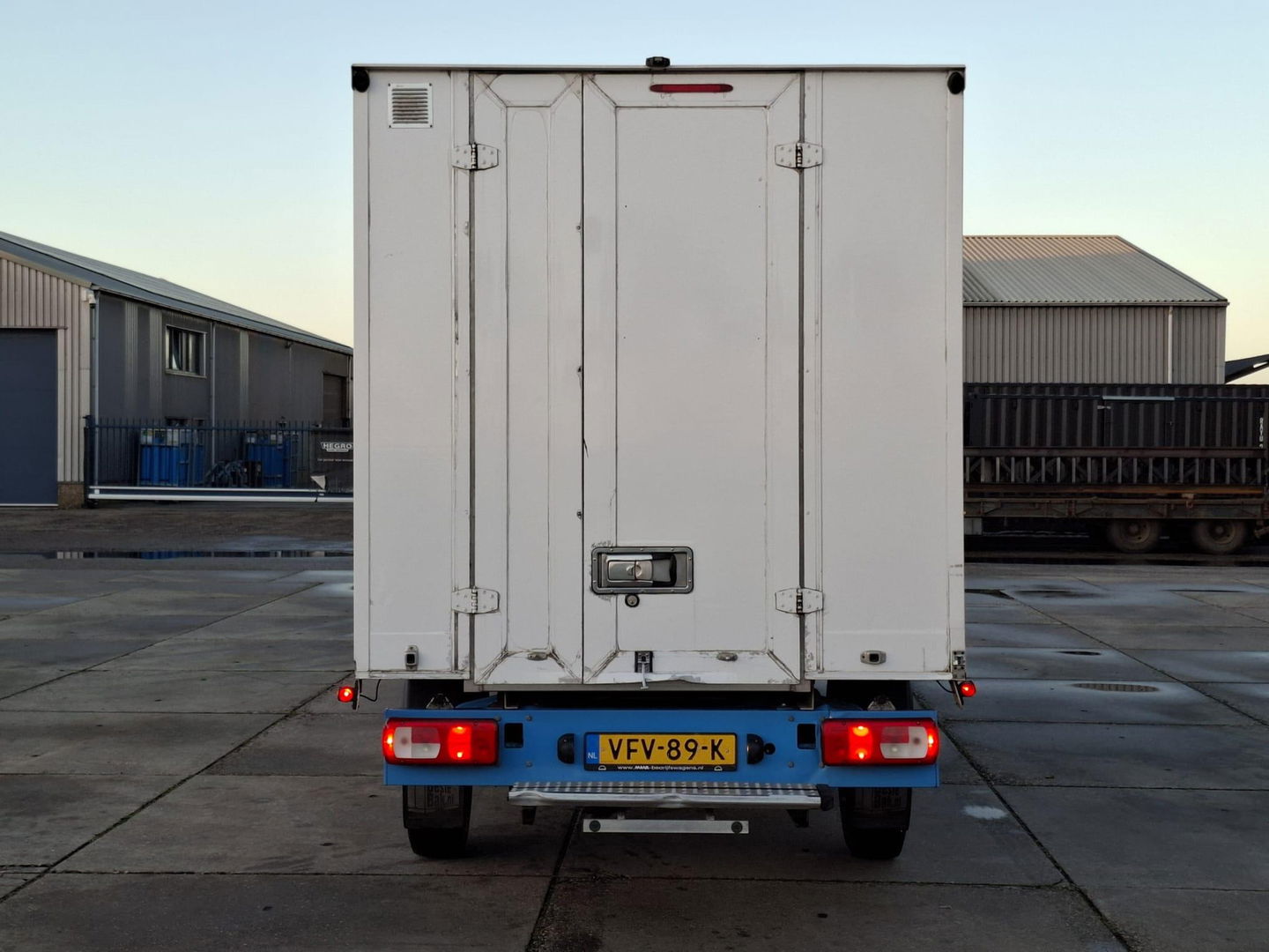 Volkswagen Crafter 35 2.0 TDI L4H3 BAKWAGEN MET DEUREN / EURO 6 / N.A.P / DEALER ONDERHOUDEN