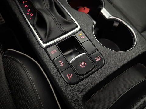 Kia Sportage 1.6 T-GDI 4WD 177PK GT-Line | Pano | Camera | Cruise | Carplay | Trekh. | Stoel/Stuur verw. | Keyless