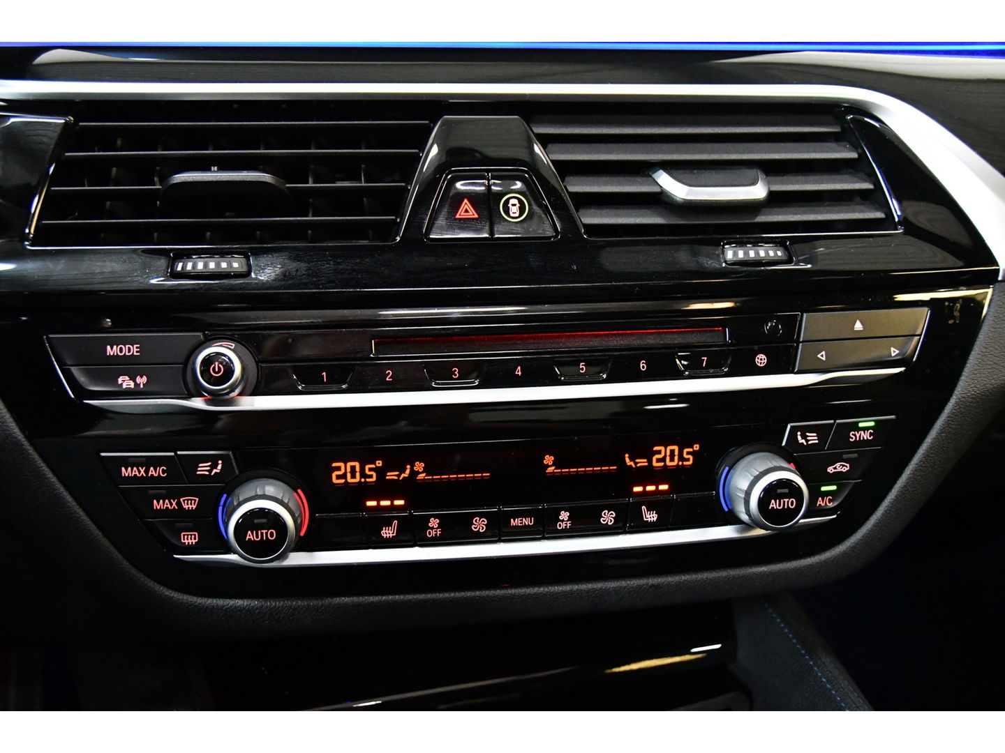 BMW 5 Serie 530e iPerformance High Executive, M-sport, Schuifdak, 3D camera