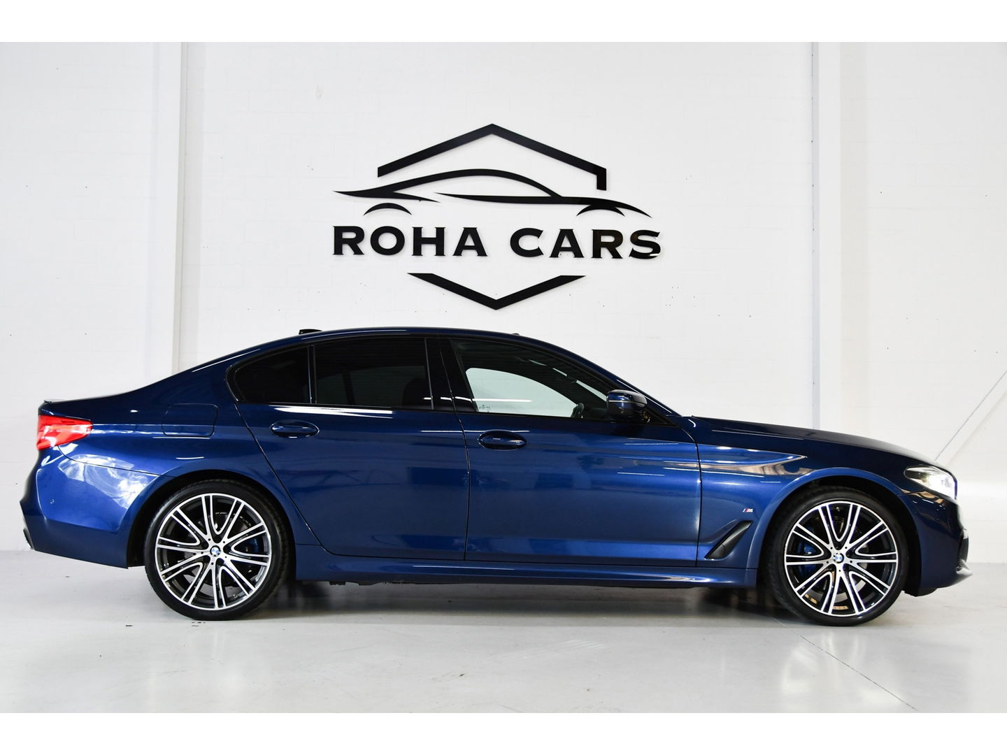 BMW 5 Serie 530e iPerformance High Executive, M-sport, Schuifdak, 3D camera