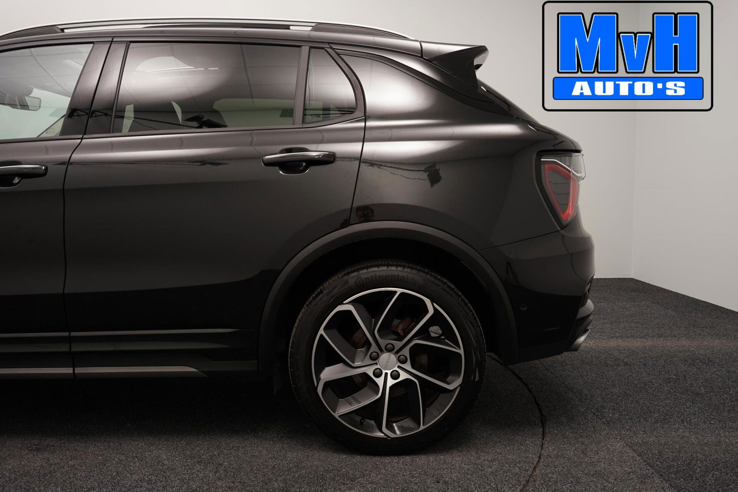 Lynk & Co 01 1.5 Plug-in Hybride|FULL BLACK|360°CAM|PANO|NAP