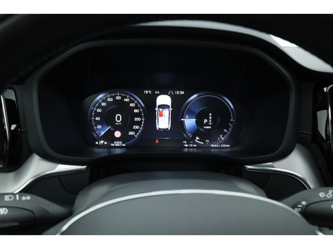 Volvo XC60 2.0 Recharge T8 AWD Inscription Full option | Luchtvering | Bowers & Wilkins | Trekhaak | ACC | Massage |
