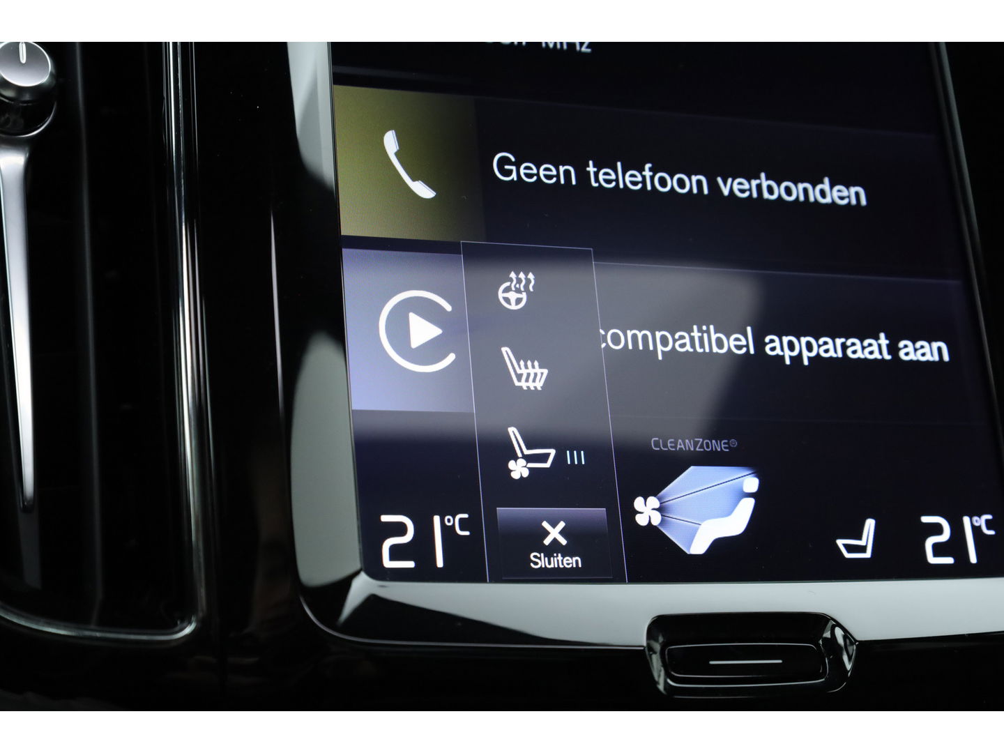 Volvo XC60 2.0 Recharge T8 AWD Inscription Full option | Luchtvering | Bowers & Wilkins | Trekhaak | ACC | Massage |