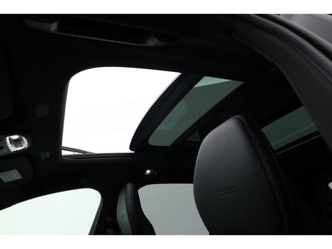 Volvo XC60 2.0 Recharge T8 AWD Inscription Full option | Luchtvering | Bowers & Wilkins | Trekhaak | ACC | Massage |