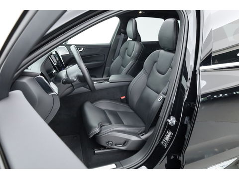 Volvo XC60 2.0 Recharge T8 AWD Inscription Full option | Luchtvering | Bowers & Wilkins | Trekhaak | ACC | Massage |