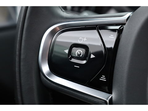 Volvo XC60 2.0 Recharge T8 AWD Inscription Full option | Luchtvering | Bowers & Wilkins | Trekhaak | ACC | Massage |