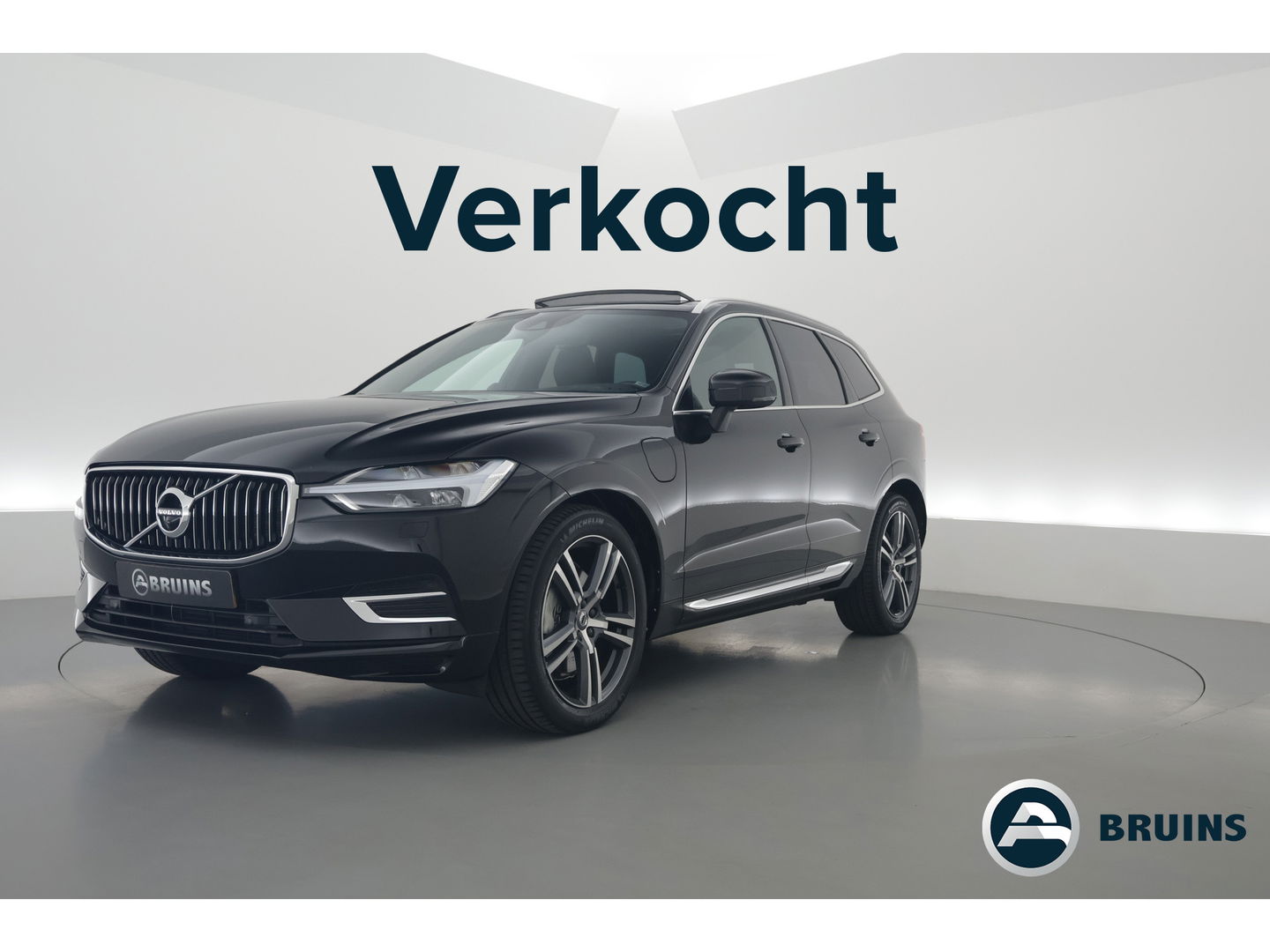 Volvo XC60 2.0 Recharge T8 AWD Inscription Full option | Luchtvering | Bowers & Wilkins | Trekhaak | ACC | Massage |