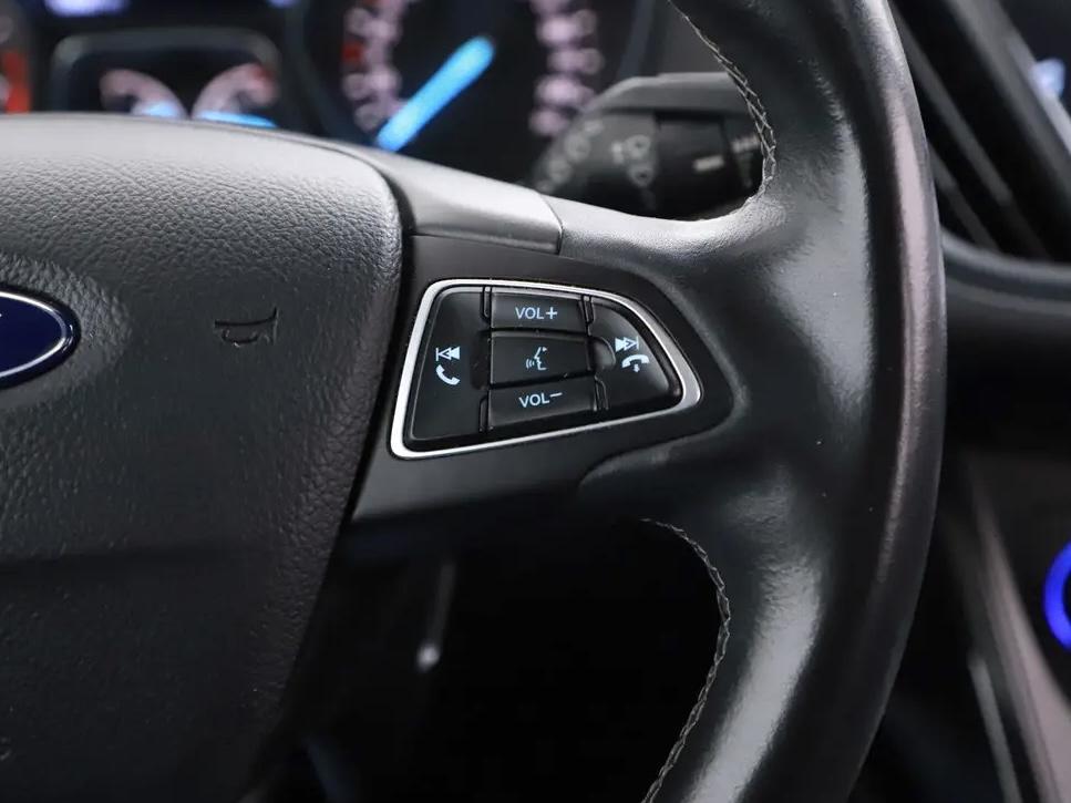 Ford Kuga 1.5 EcoBoost ST Line Pano Camera Carplay Winterpakket NAP