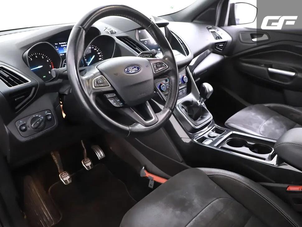 Ford Kuga 1.5 EcoBoost ST Line Pano Camera Carplay Winterpakket NAP