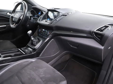 Ford Kuga 1.5 EcoBoost ST Line Pano Camera Carplay Winterpakket NAP