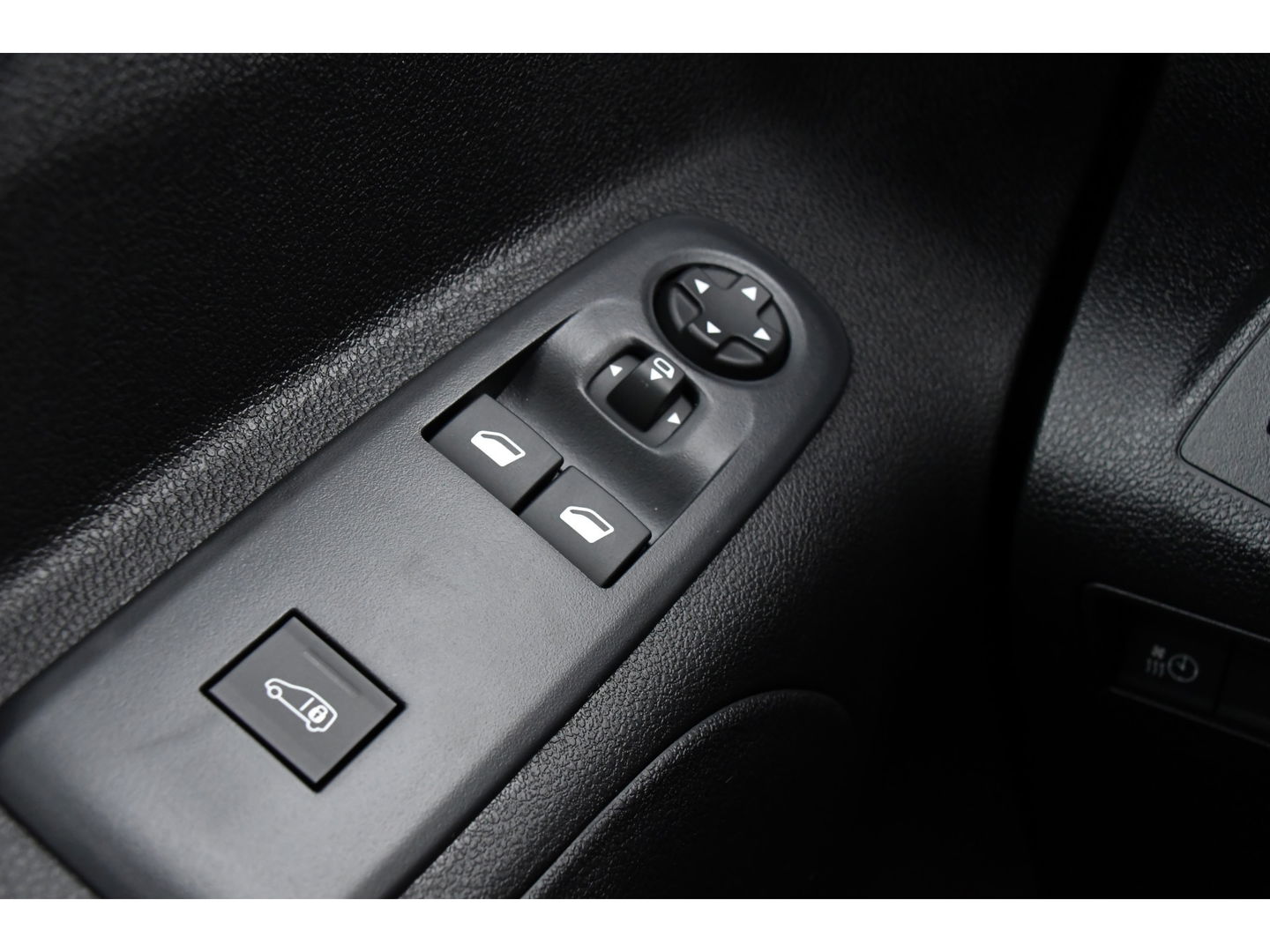 Toyota PROACE CITY Electric Long 50 kWh Black & White Edition 5 x Direct Leverbaar! Camera, Cruise, 2 x Schuifdeur, Carplay, 136pk,