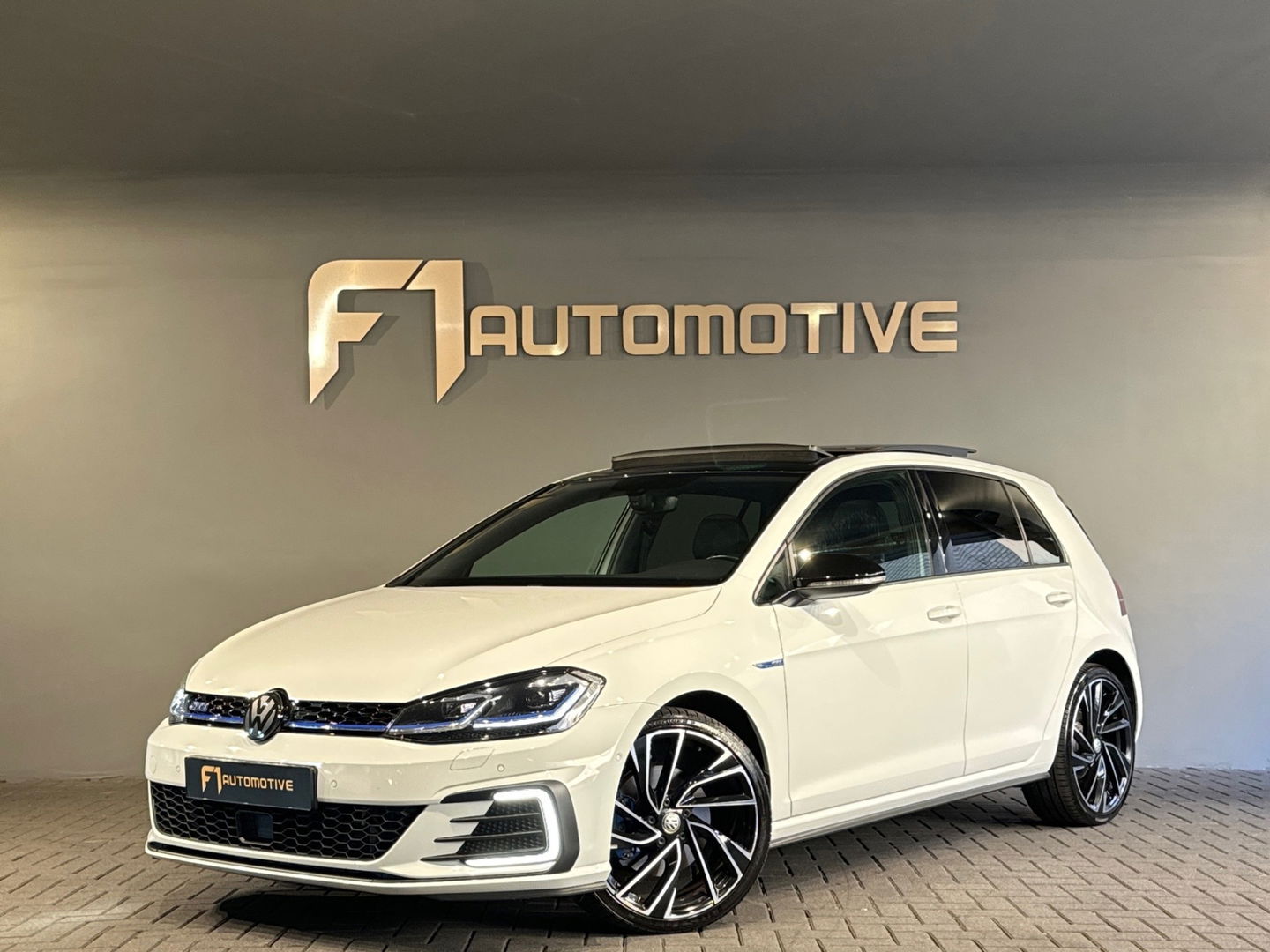 Volkswagen Golf 1.4 TSI PHEV GTE Pano|Sfeer|19”|ACC|CarPlay