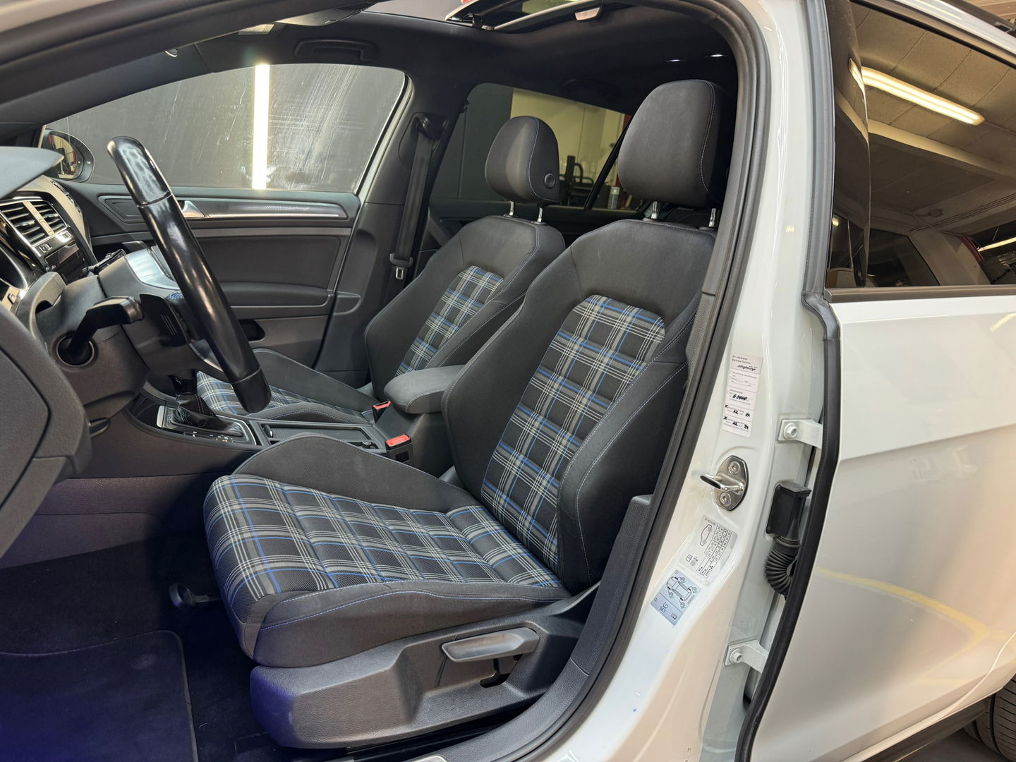 Volkswagen Golf 1.4 TSI PHEV GTE Pano|Sfeer|19”|ACC|CarPlay