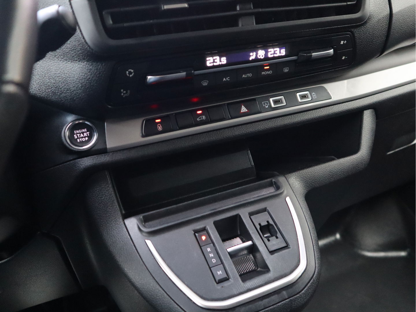 Opel Vivaro 2.0 177pk Euro 6 Automaat L3 Lang - Apple - Cruise - Stuurverwarming