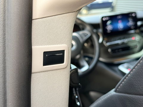 Mercedes-Benz EQV 300 90kWh SoH 95,9 % L3 Extra Lang - 8 Pers. Leder - elc. Schuif