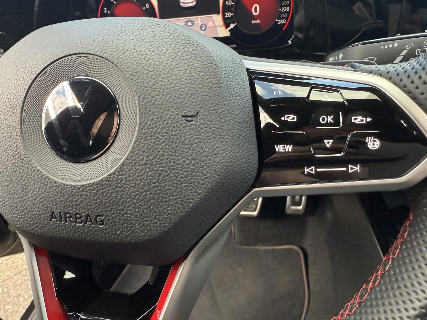 Volkswagen Golf 2.0 TSI GTI 245PK l Stoel verwarming l Navigatie