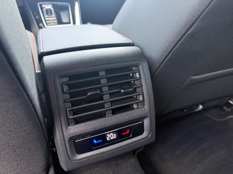 Volkswagen Golf 2.0 TSI GTI 245PK l Stoel verwarming l Navigatie