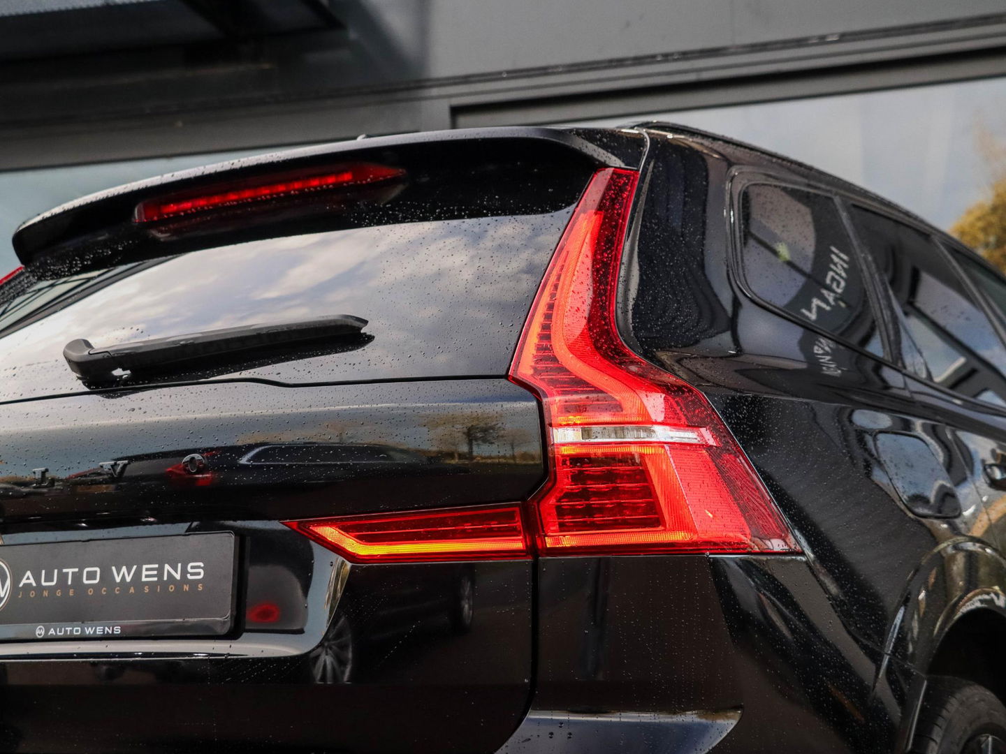 Volvo XC60 T6 AWD Ultra Black Edition Pano HeadUp 360cam 21'' Zwarte hemel