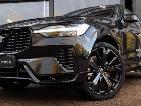 Volvo XC60 T6 AWD Ultra Black Edition Pano HeadUp 360cam 21''