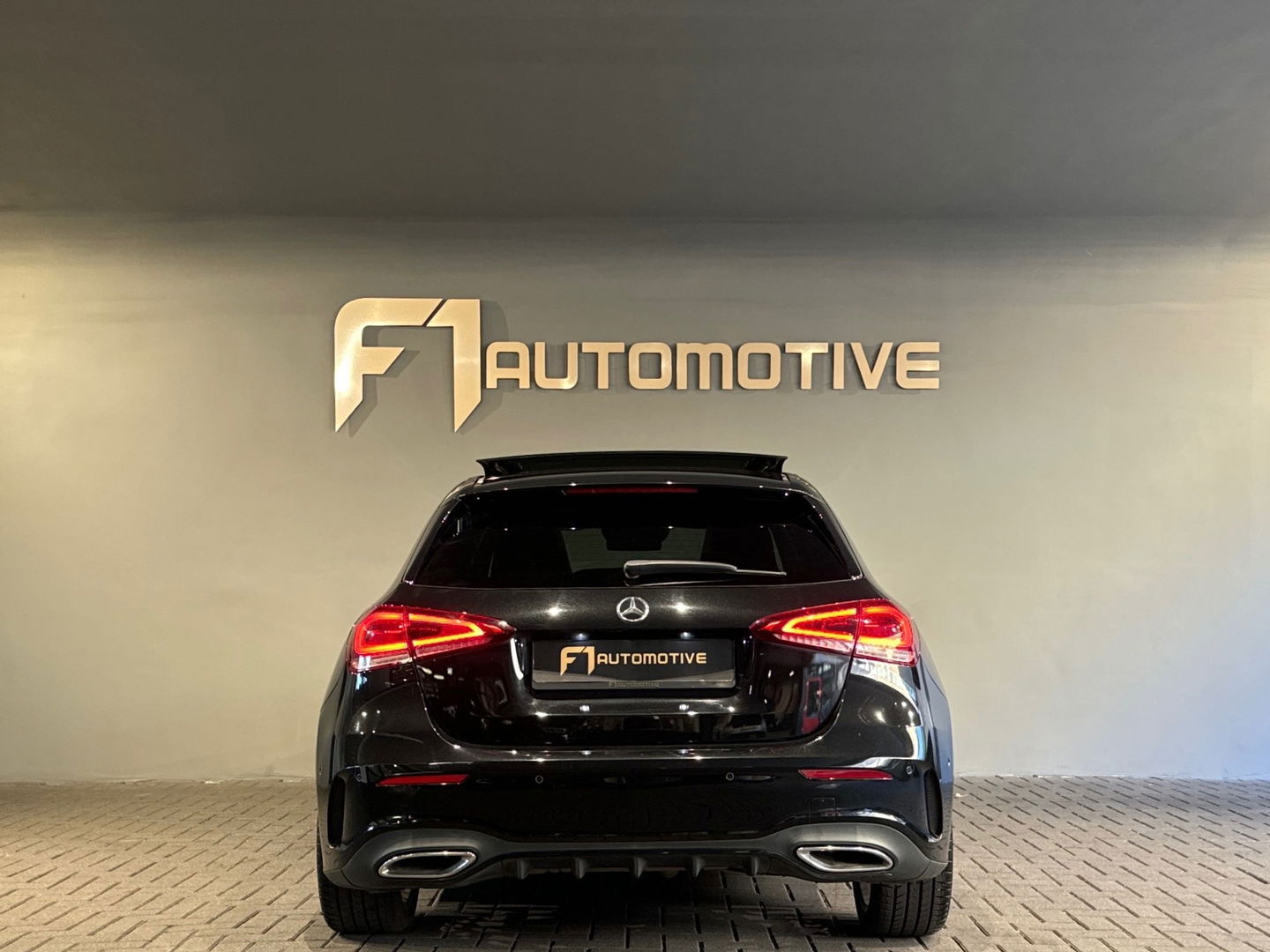 Mercedes-Benz A-Klasse 220 AMG Pano|Night|Sfeer|Camera|19”