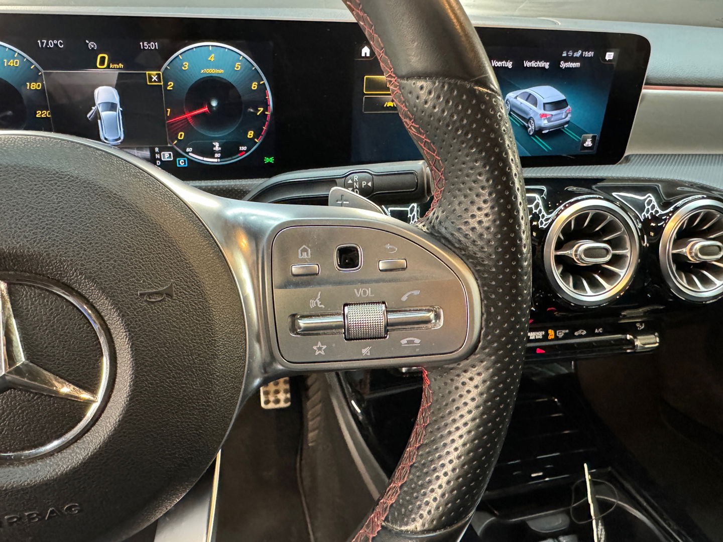 Mercedes-Benz A-Klasse 220 AMG Pano|Night|Sfeer|Camera|19”