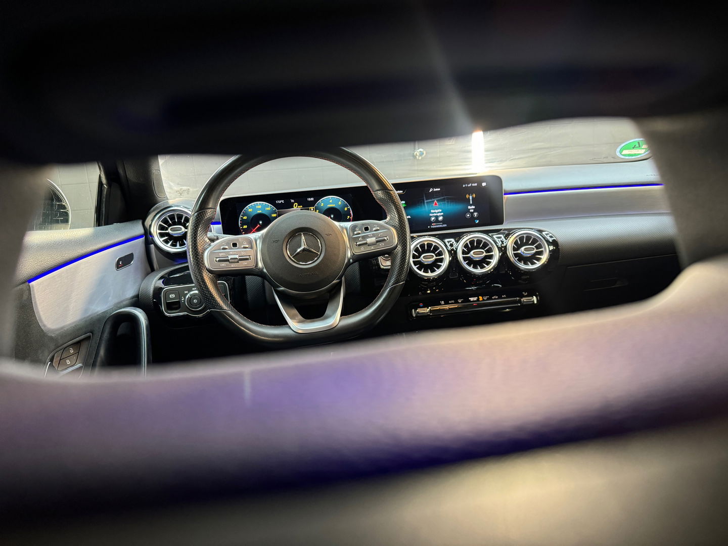 Mercedes-Benz A-Klasse 220 AMG Pano|Night|Sfeer|Camera|19”