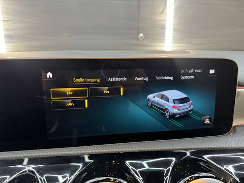 Mercedes-Benz A-Klasse 220 AMG Pano|Night|Sfeer|Camera|19”