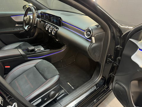 Mercedes-Benz A-Klasse 220 AMG Pano|Night|Sfeer|Camera|19”