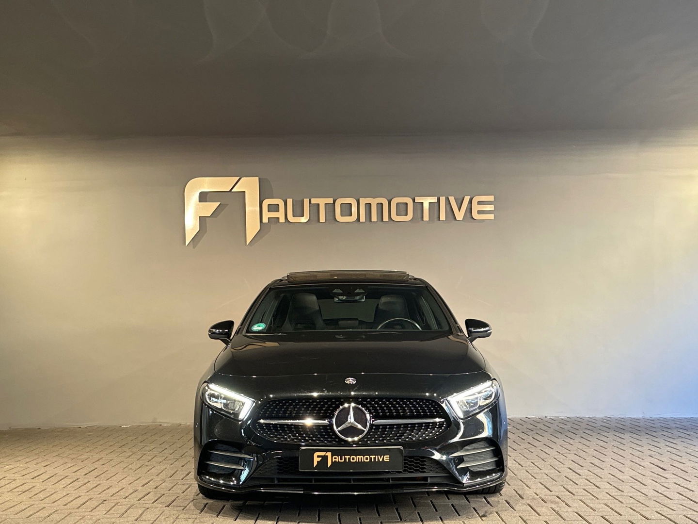 Mercedes-Benz A-Klasse 220 AMG Pano|Night|Sfeer|Camera|19”