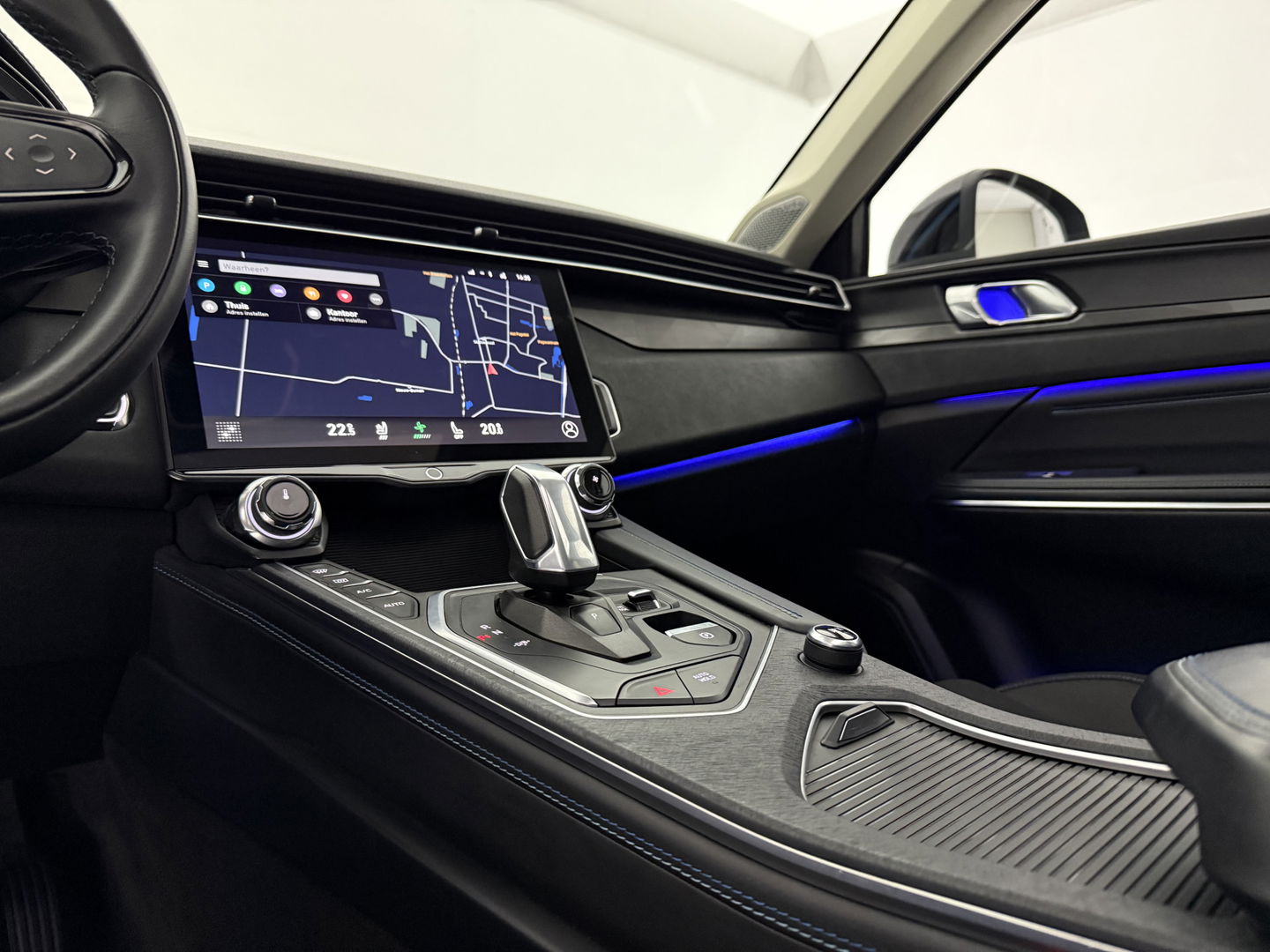 Lynk Co 01 1.5 | Pano | Memory | Adaptive Cruise | Sfeerverl. | 360° | Virtual | Carplay