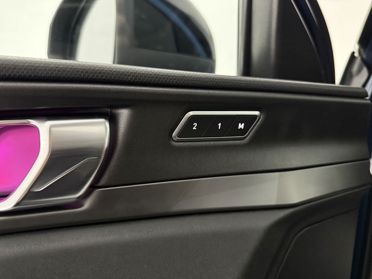 Lynk Co 01 1.5 | Pano | Memory | Adaptive Cruise | Sfeerverl. | 360° | Virtual | Carplay