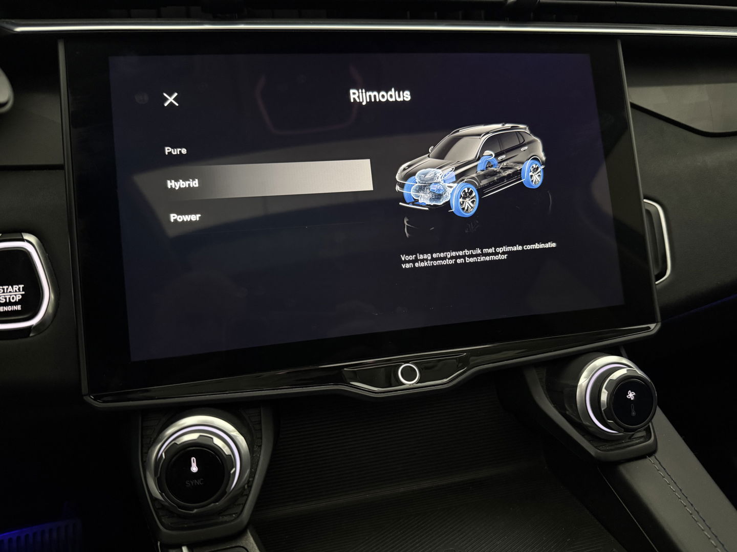 Lynk Co 01 1.5 | Pano | Memory | Adaptive Cruise | Sfeerverl. | 360° | Virtual | Carplay