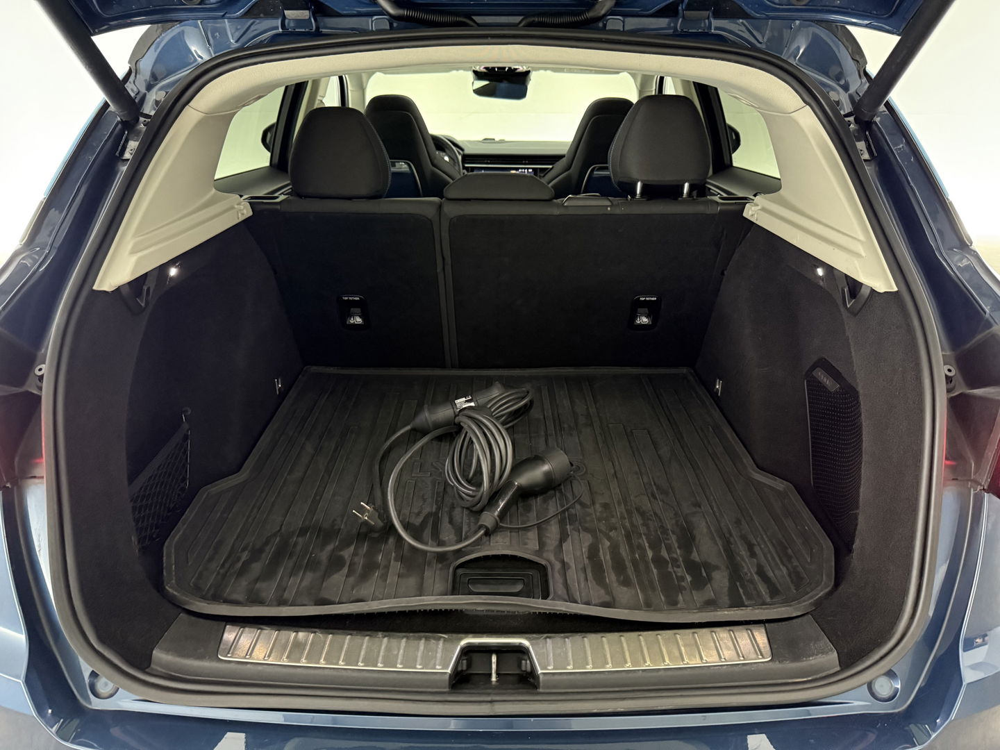 Lynk Co 01 1.5 | Pano | Memory | Adaptive Cruise | Sfeerverl. | 360° | Virtual | Carplay