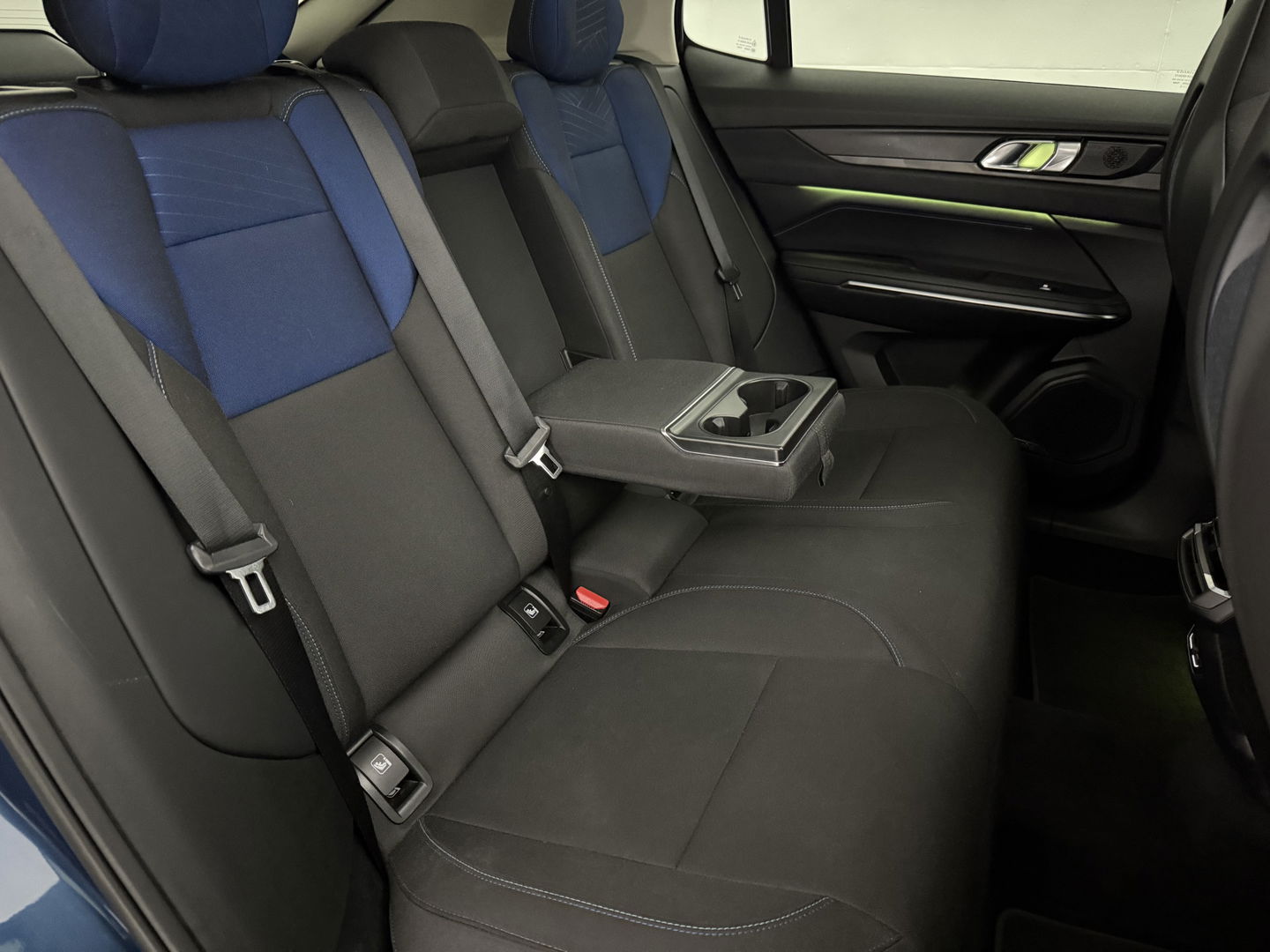 Lynk Co 01 1.5 | Pano | Memory | Adaptive Cruise | Sfeerverl. | 360° | Virtual | Carplay