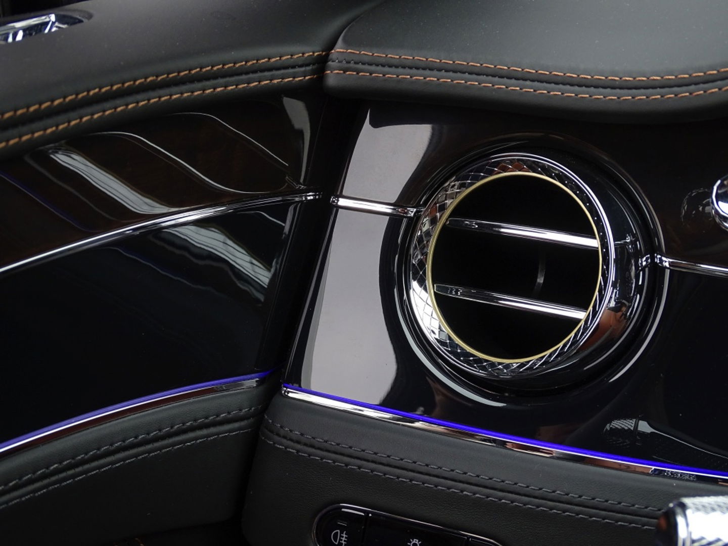 Bentley Continental GT W 6.0 W12 TwinTurbo 636PK / 100 Jahre Ed. / B&O / *NAP*